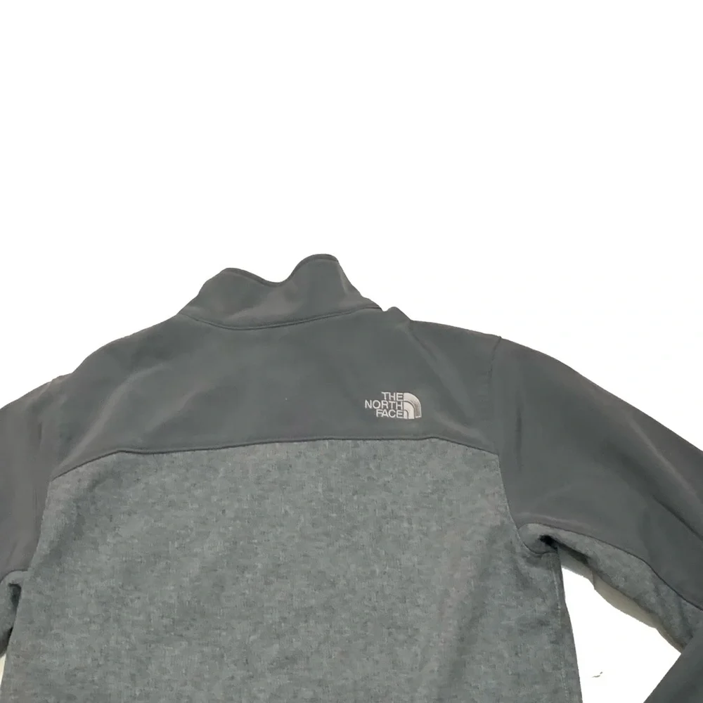 S / The North Face Men's soft shell Gray Jacket